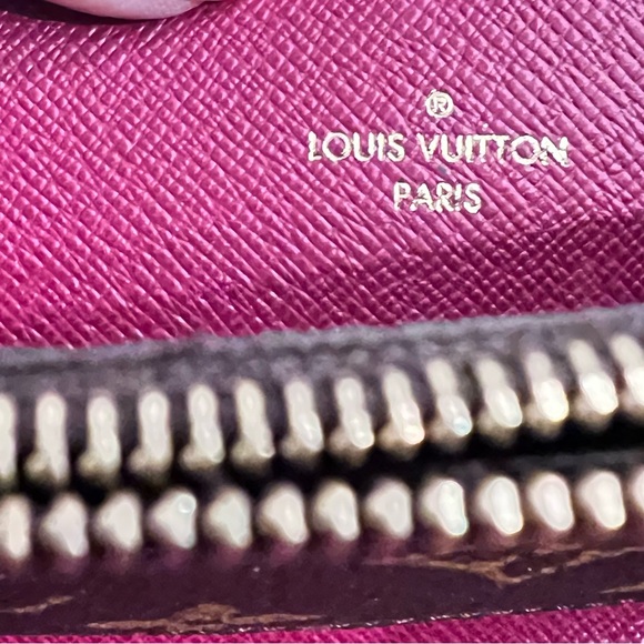 Auth Louis Vuitton Clemence Wallet - Picture 8 of 13